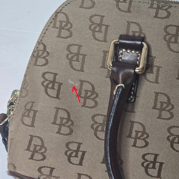 Dooney And Bourke Small Purse Bag Brown Signature Canvas Faux Leather Clasp - Picture 7 of 12